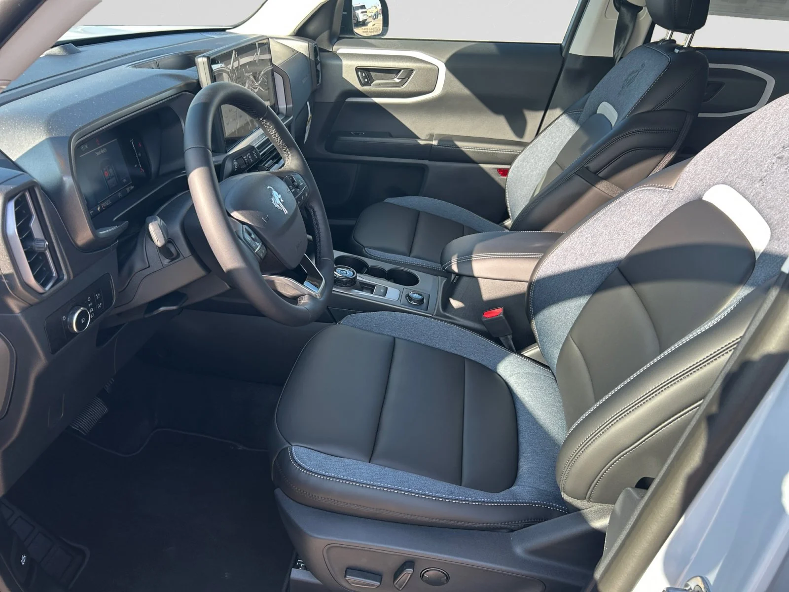 New 2026 Space White Metallic Ford Outer Banks image 13