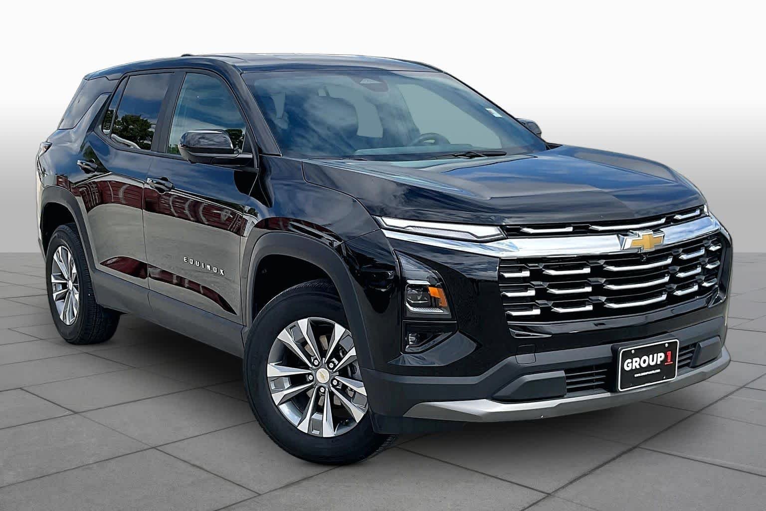 Used 2025 Mosaic Black Metallic Chevrolet FWD LT image 3