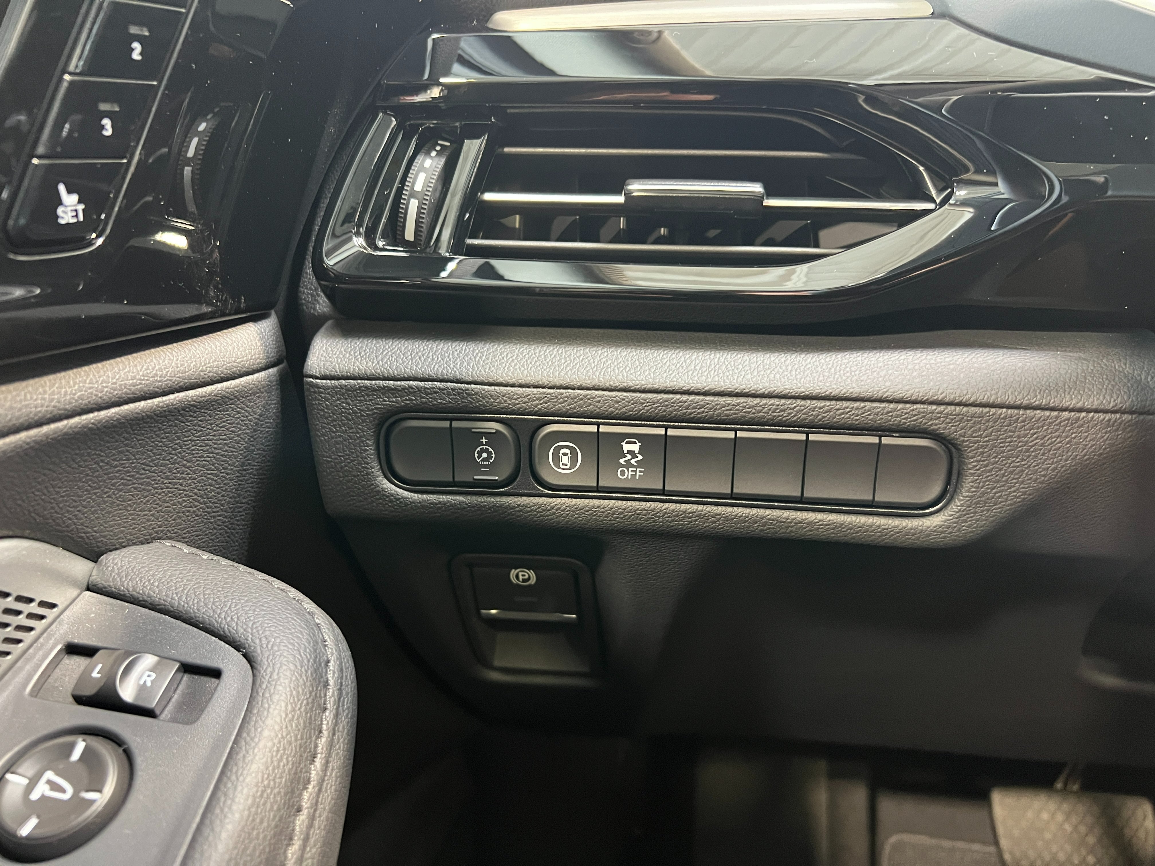 New 2026 Liquid Carbon Metallic Acura  image 19