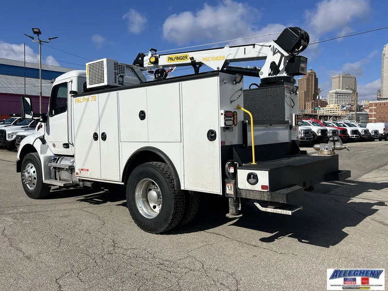 New 2025 White Peterbilt  image 8