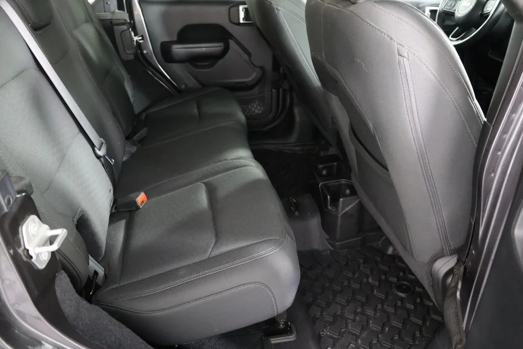 Used 2018 Gray Jeep Unlimited Sport S image 21