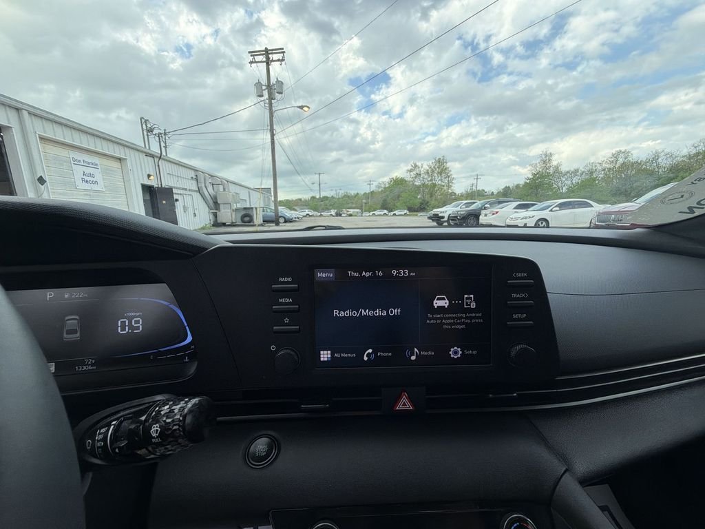 Certified Used 2025 Silver Hyundai SEL Sport image 16