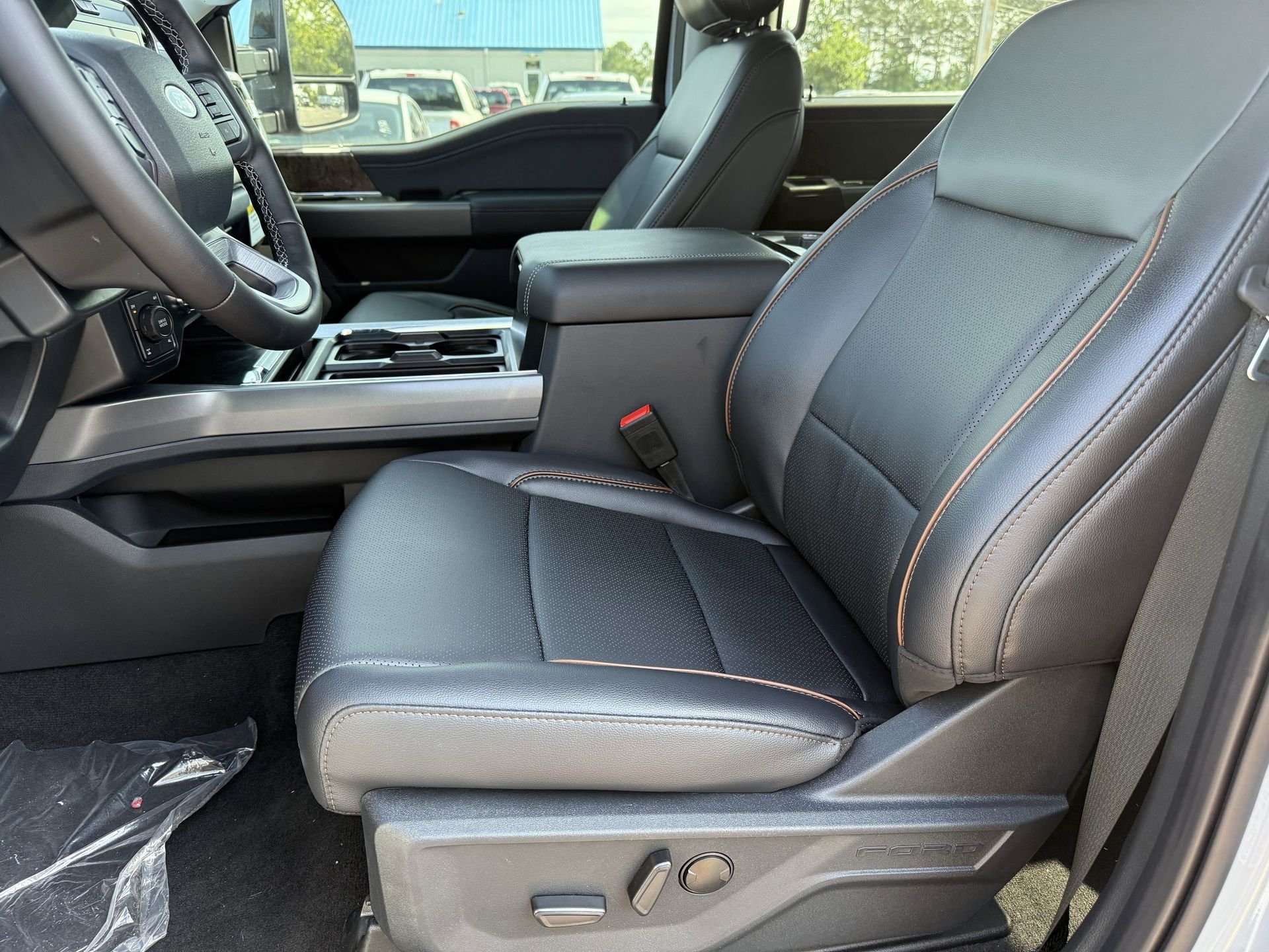 2025 Ford F-250 Super Duty Lariat - Photo 13