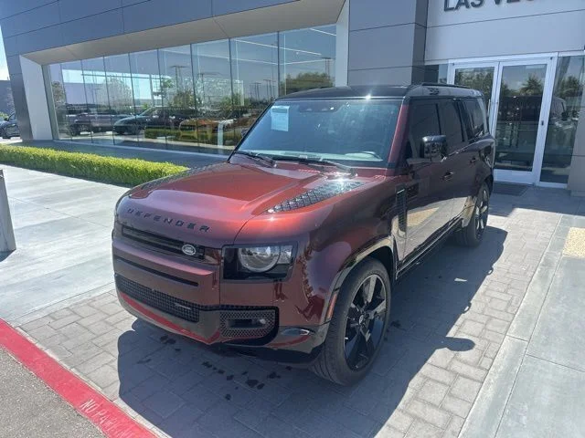 2023 Land Rover Defender X-Dynamic SE's photo