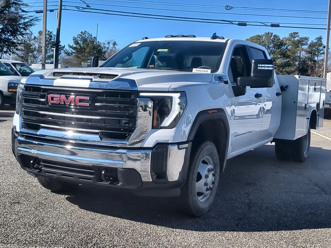 New 2026 Summit White GMC Pro image 4