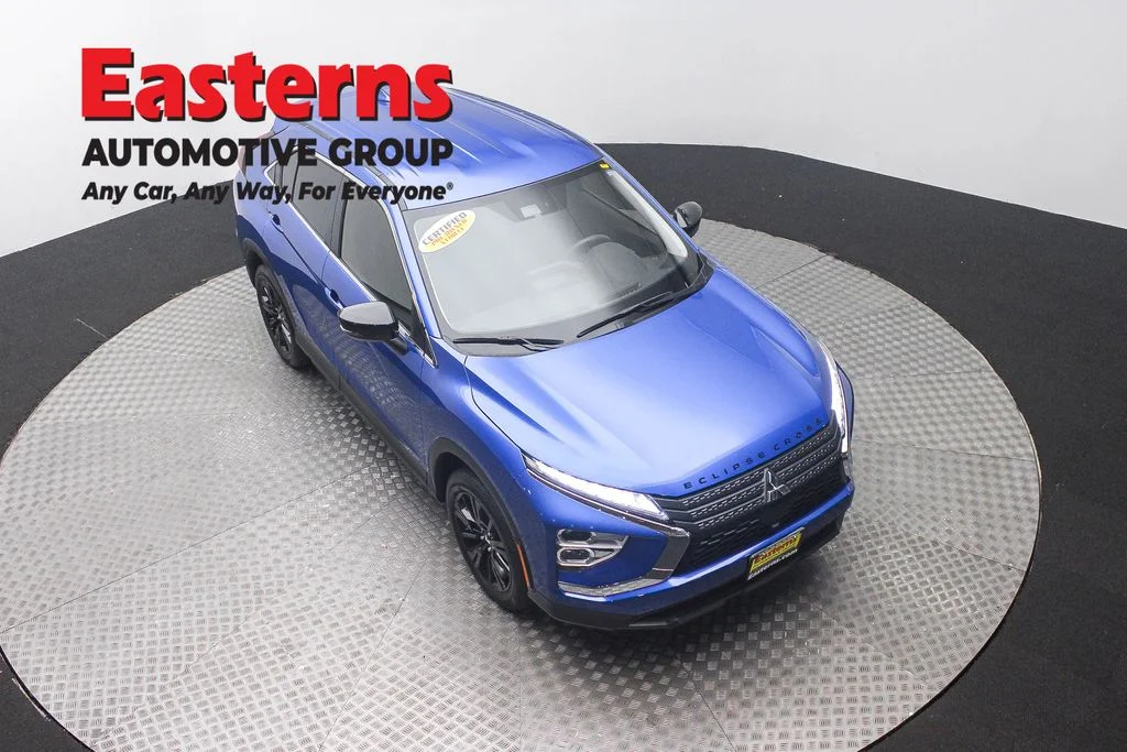 Used 2026 Blue Mitsubishi LE image 3