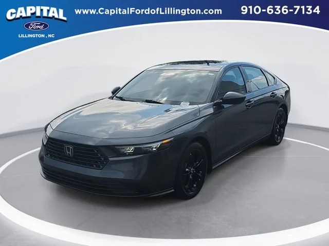 Used 2025 Gray Honda SE image 1