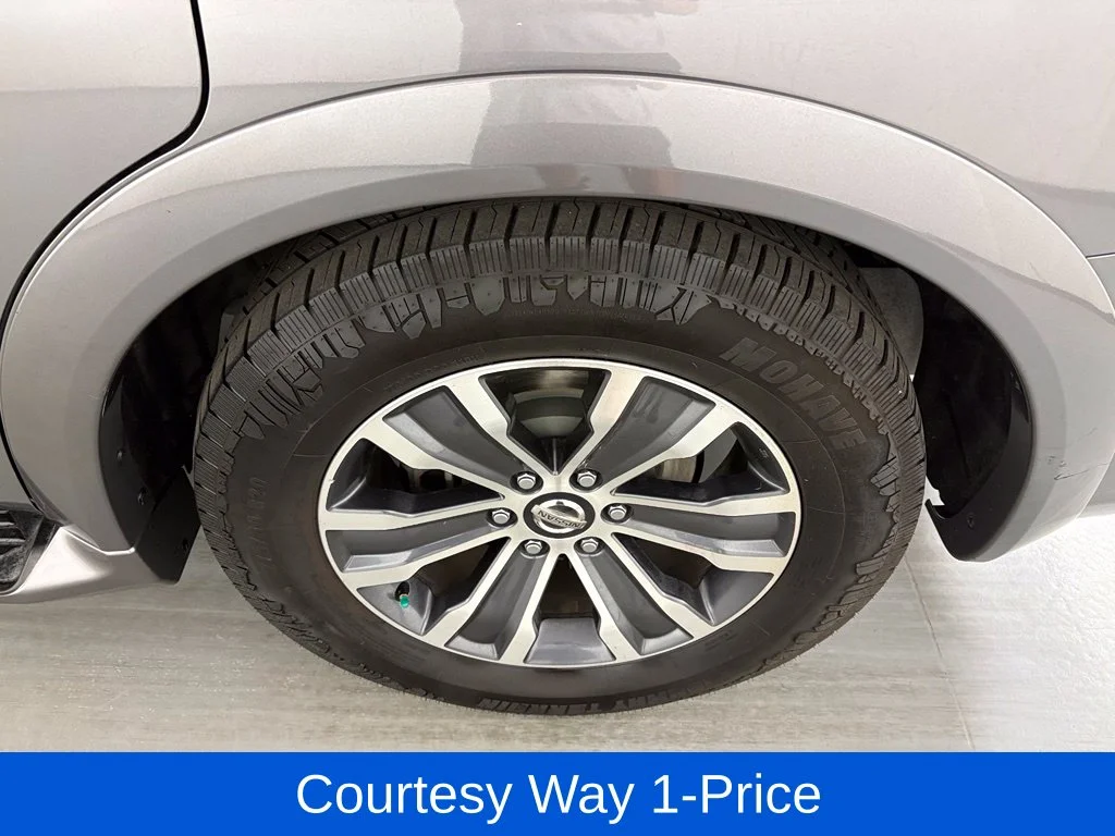Used 2020 Gray Nissan SL image 13