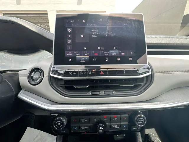 Used 2022 Black Jeep Limited image 18