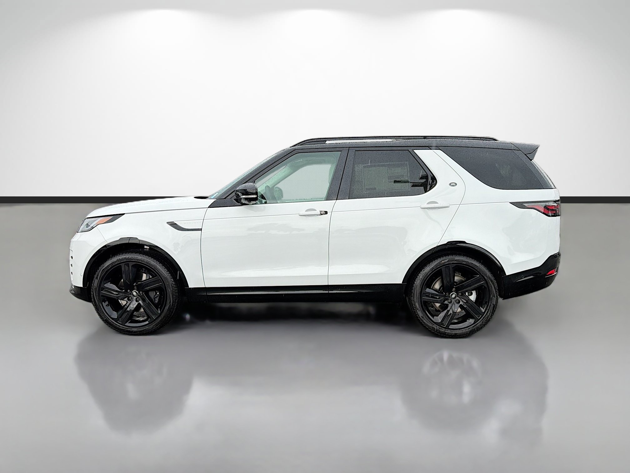 New 2026 Fuji White Land Rover Gemini Edition image 2