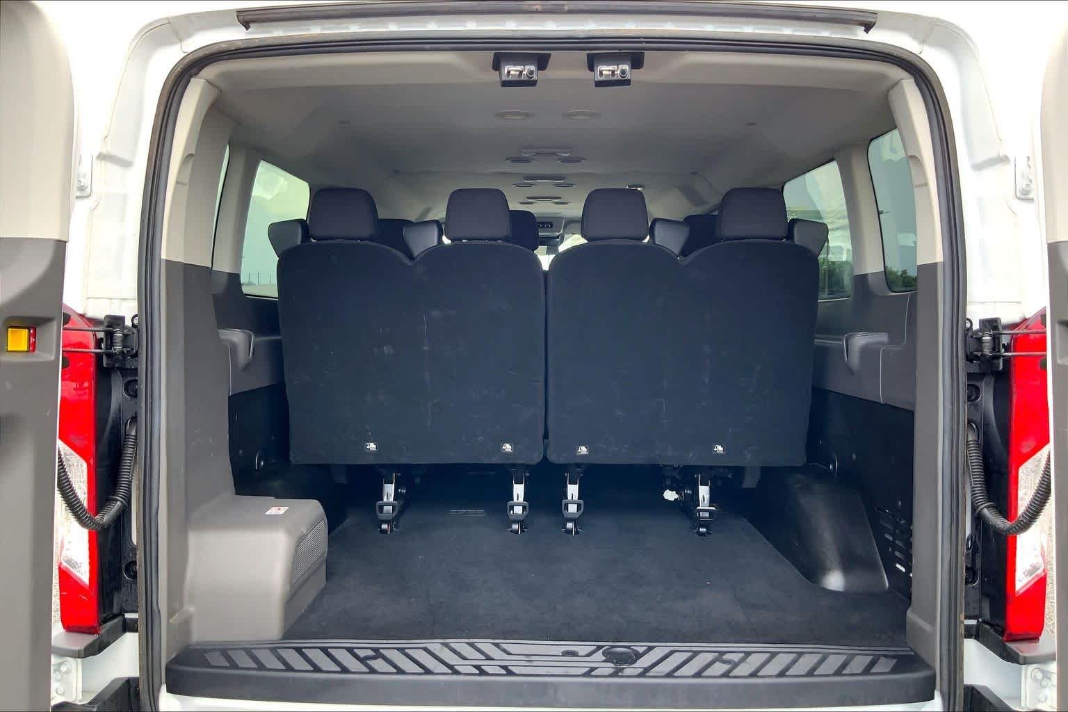 Used 2025 Oxford White Ford XLT image 33
