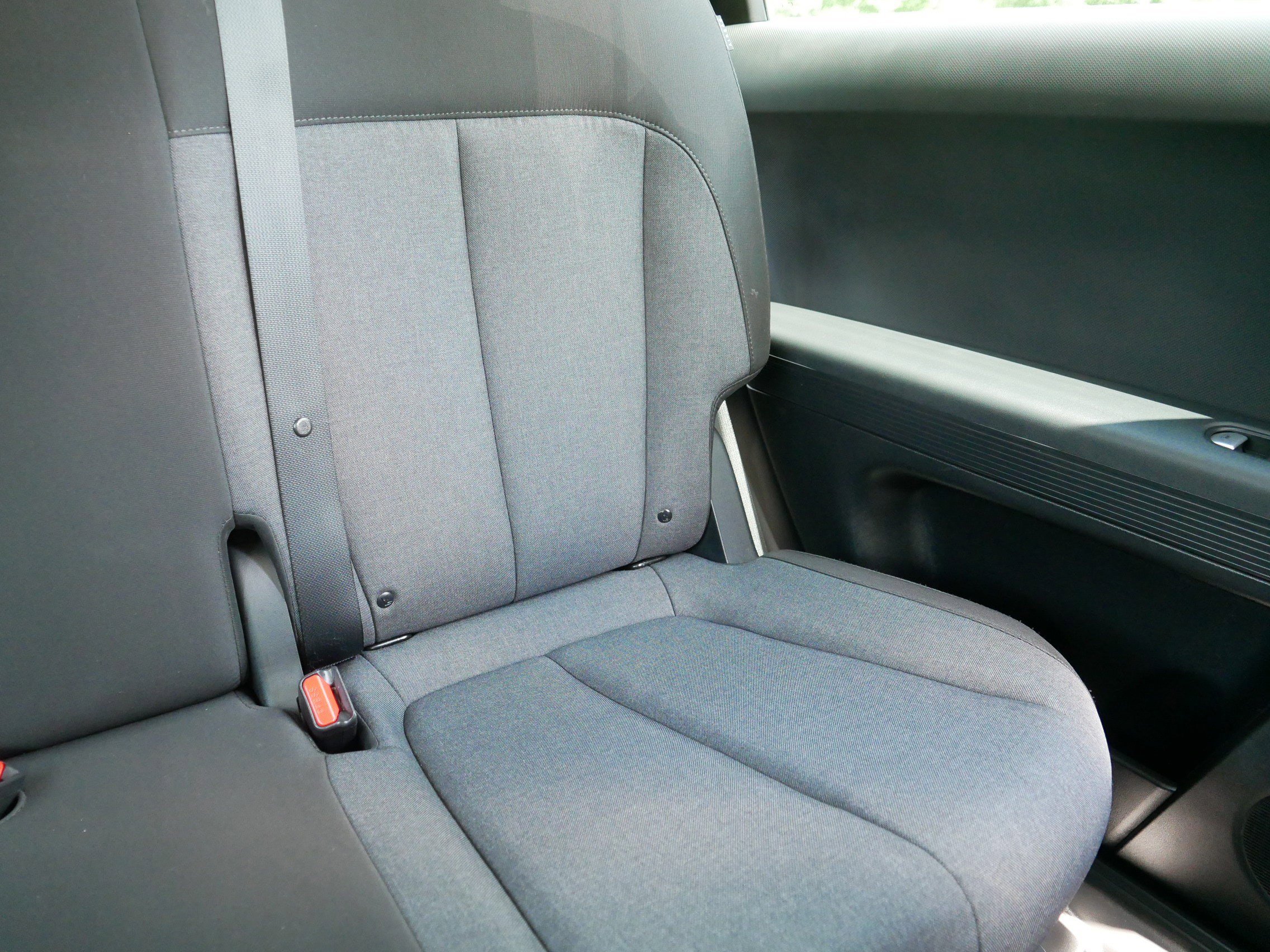 Used 2024 Gravity Gold (Matte Gold) Hyundai SEL image 14