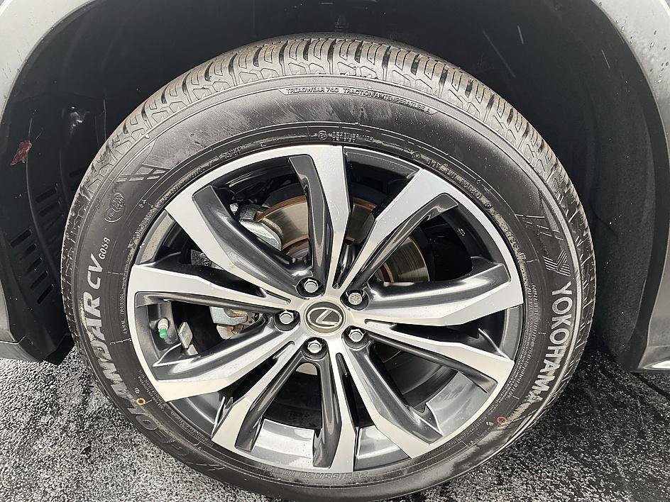 Used 2022 Gray Lexus RX 350L image 29