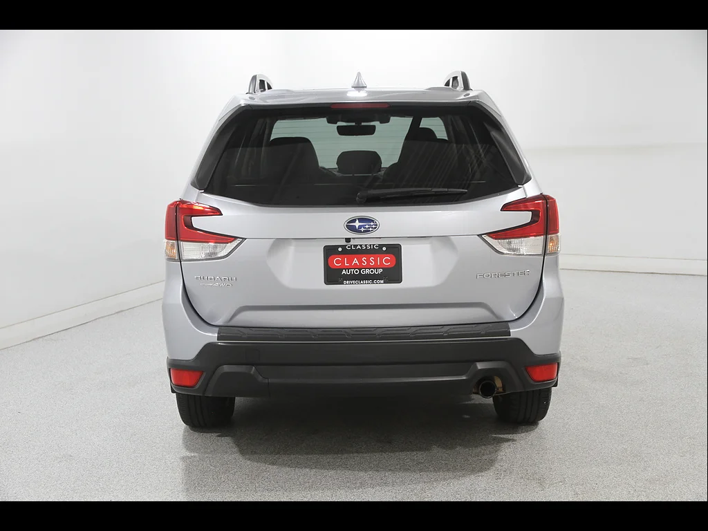 Used 2020 Ice Silver Metallic Subaru Limited image 20