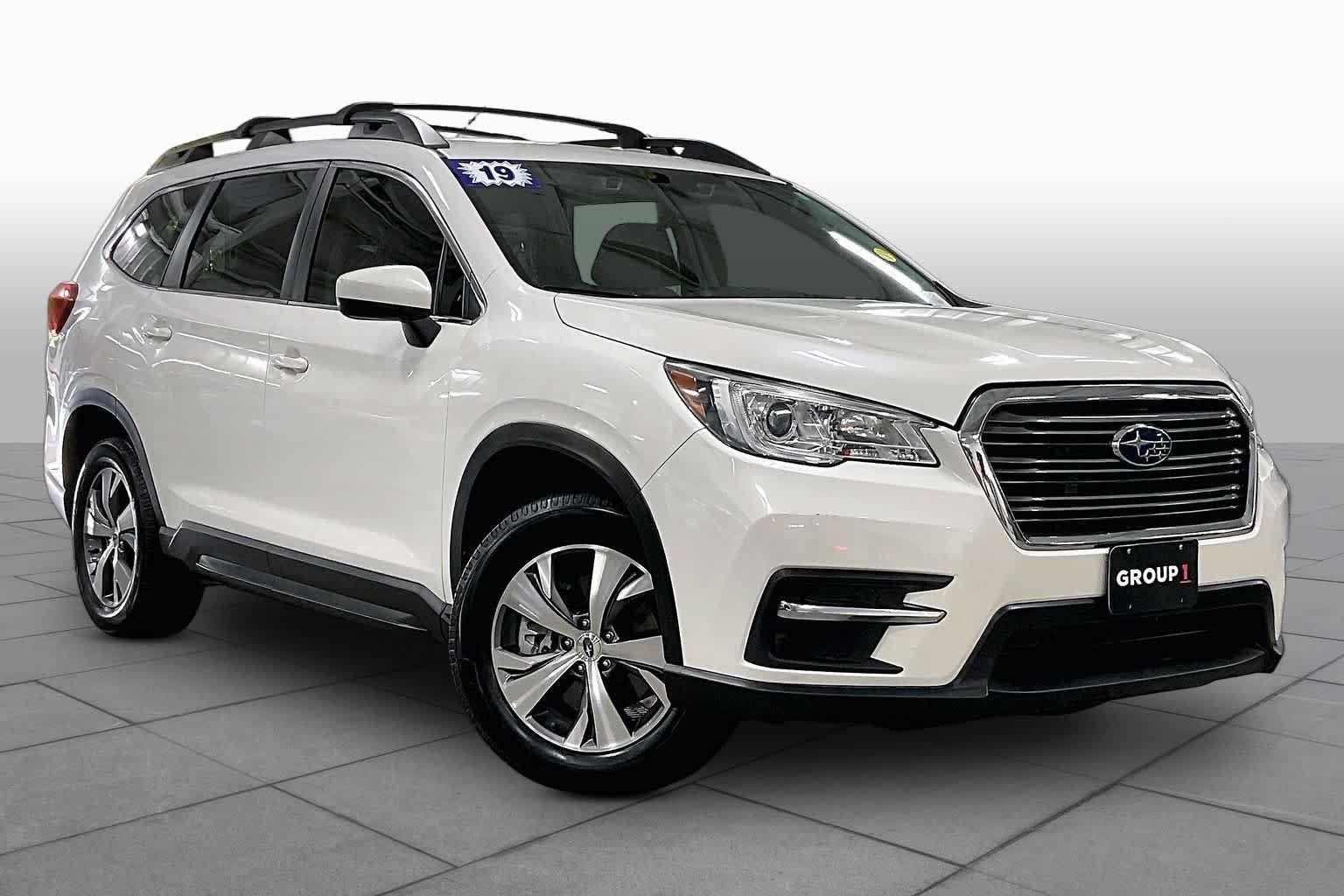 Used 2019 Crystal White Pearl Subaru Premium image 3