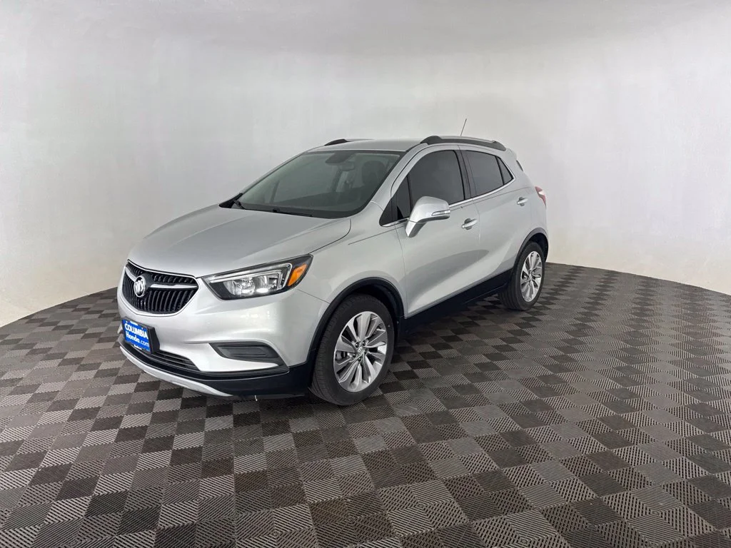 Used 2018 Silver Buick Preferred image 3