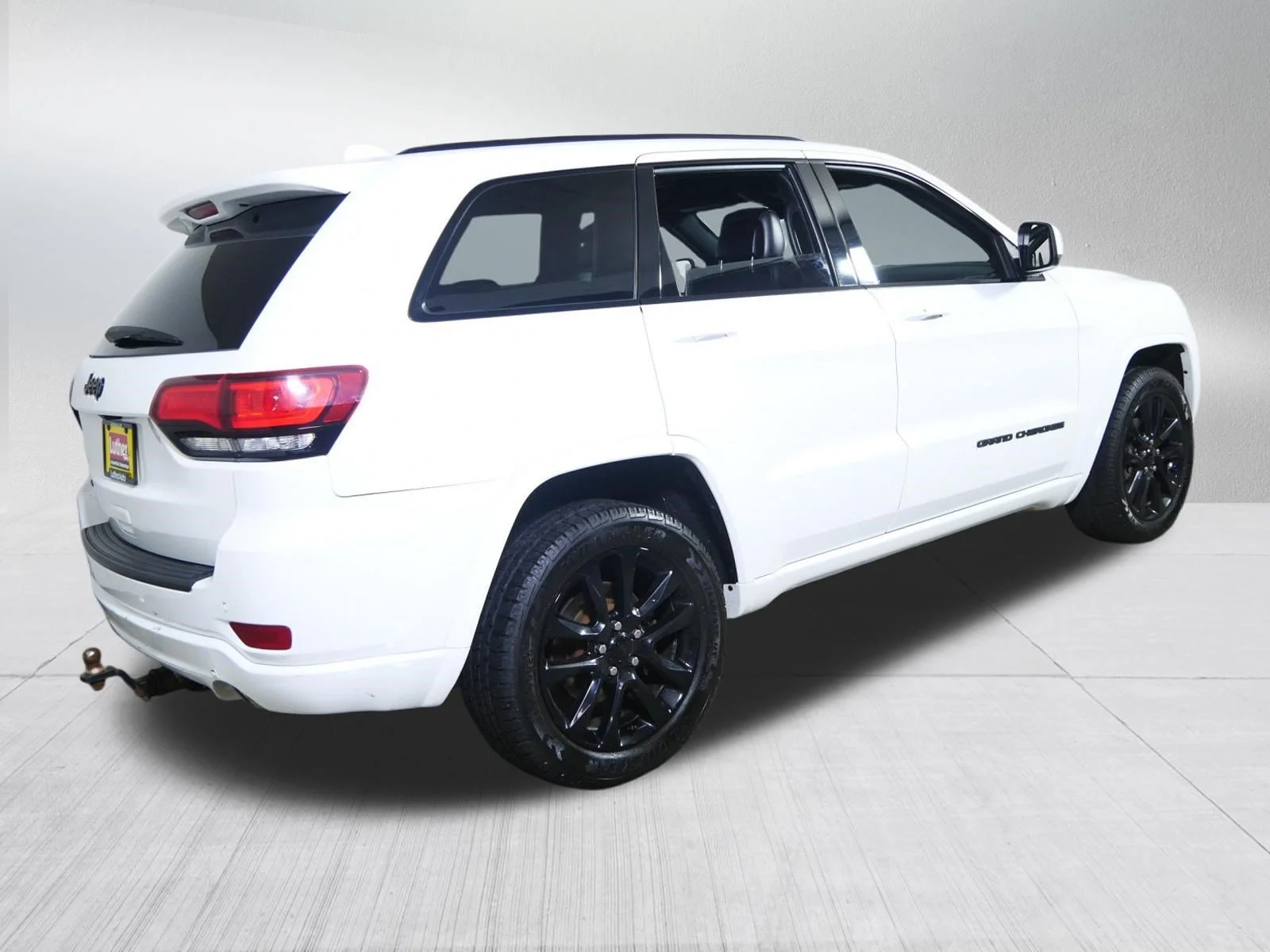 Used 2020 Bright White Clearcoat Jeep Altitude image 7