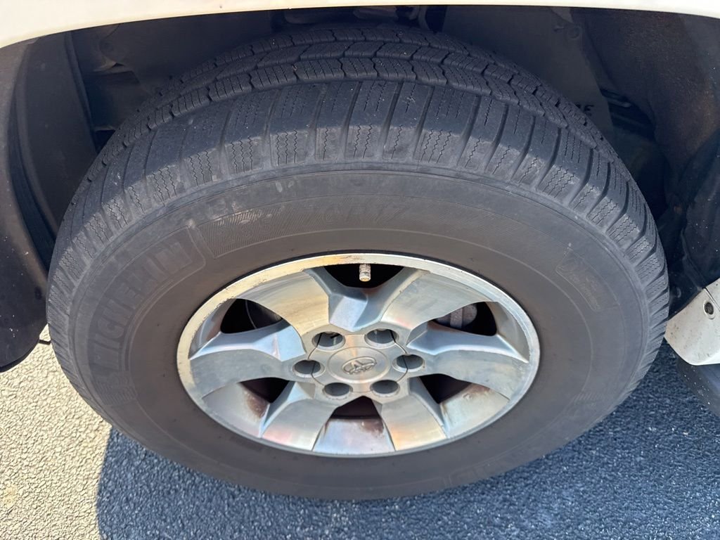 Used 2011 White Toyota SR5 image 5