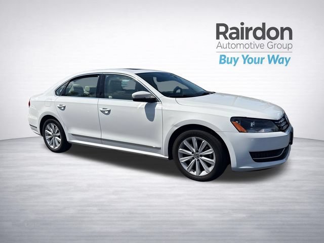 Used 2013 Candy White Volkswagen SEL image 1