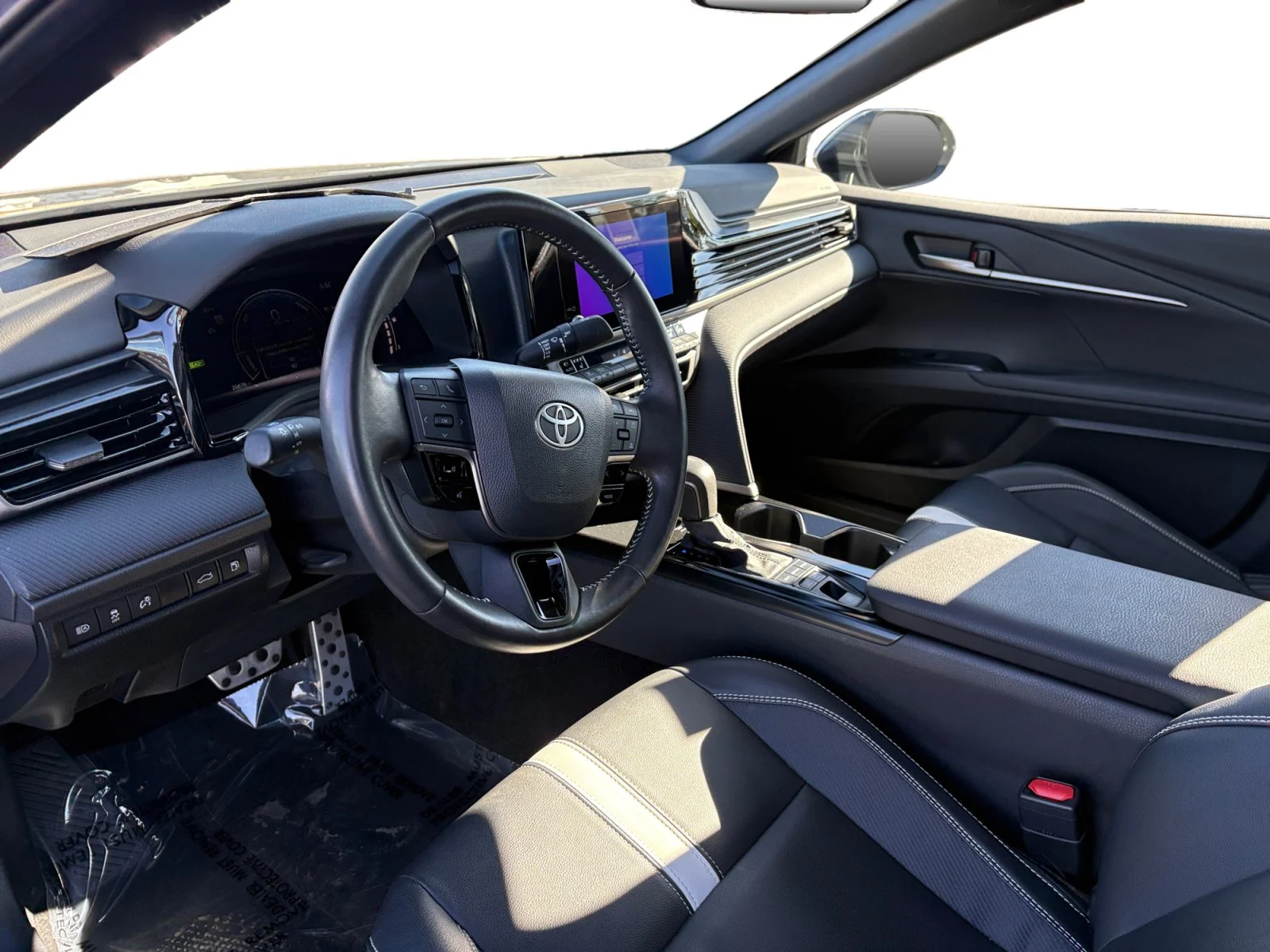 Certified Used 2025 Gray Toyota SE image 12