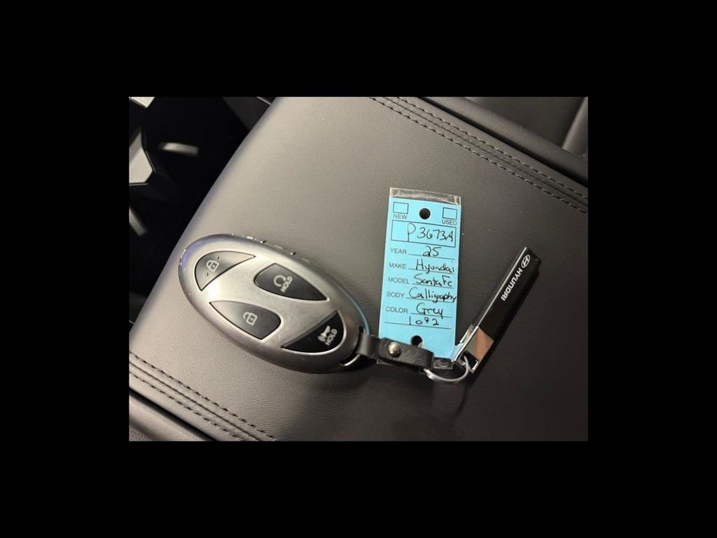Used 2025 Gray Hyundai Calligraphy image 29
