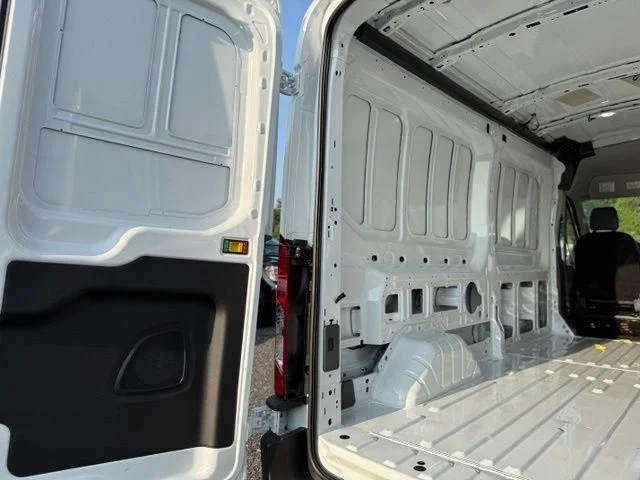 New 2026 Oxford White Ford Cargo Van image 8