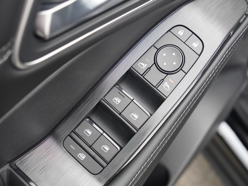 New 2026 Black Nissan Platinum image 9