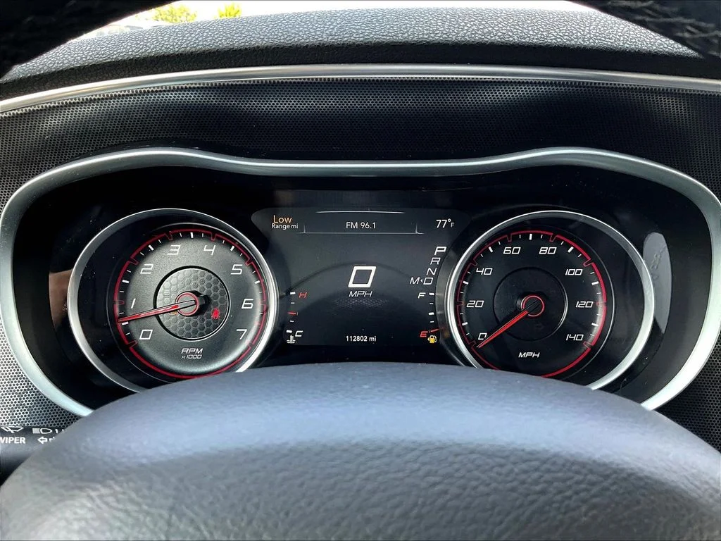 Used 2016 Black Dodge SXT image 16