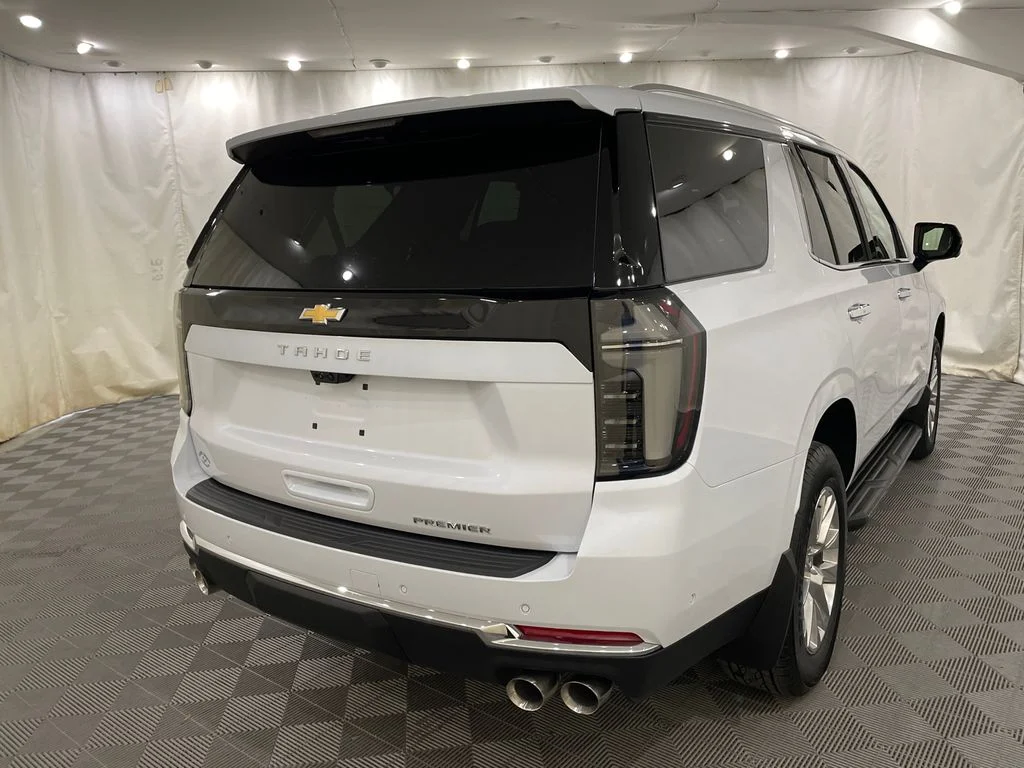 New 2026 Polar White Tricoat Chevrolet Premier image 5