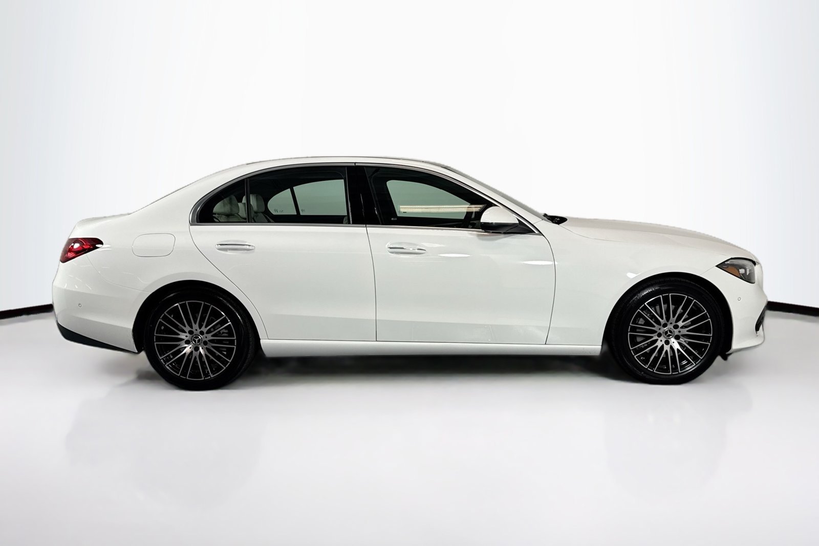 New 2026 Polar White Mercedes-Benz C 300 image 4