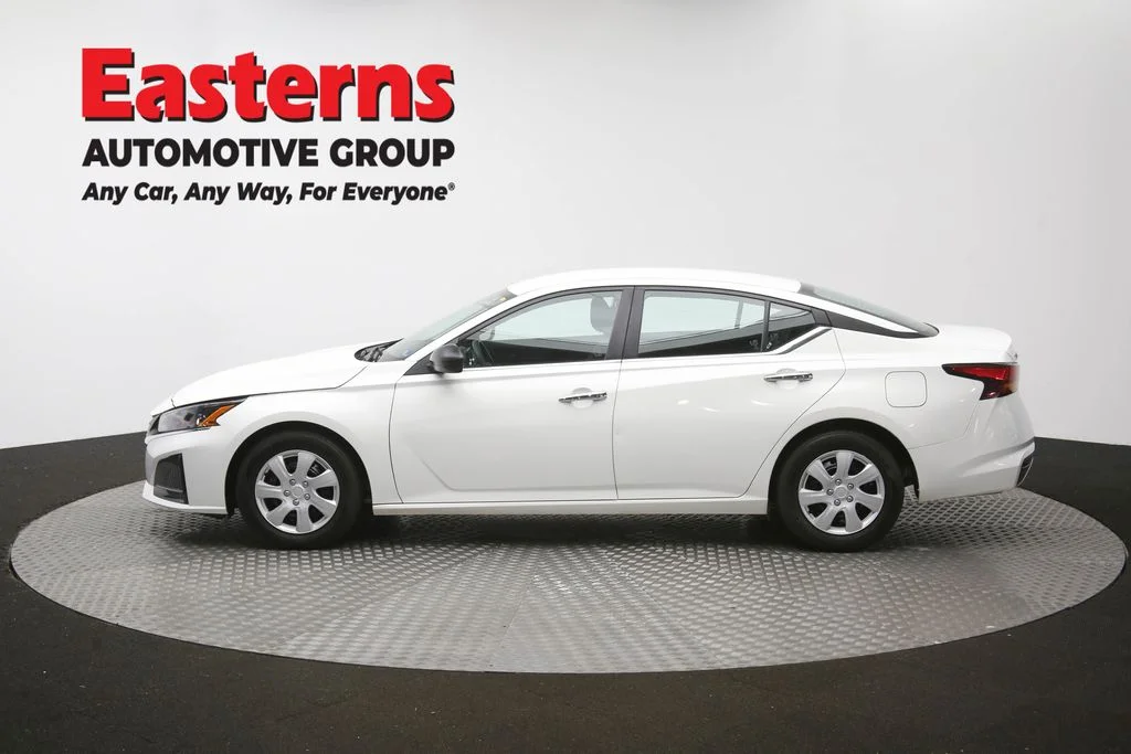 Used 2024 White Nissan 2.5 S image 58