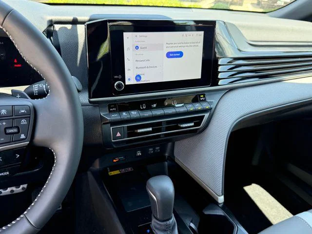 Certified Used 2025 LABRADORITE Toyota SE image 18