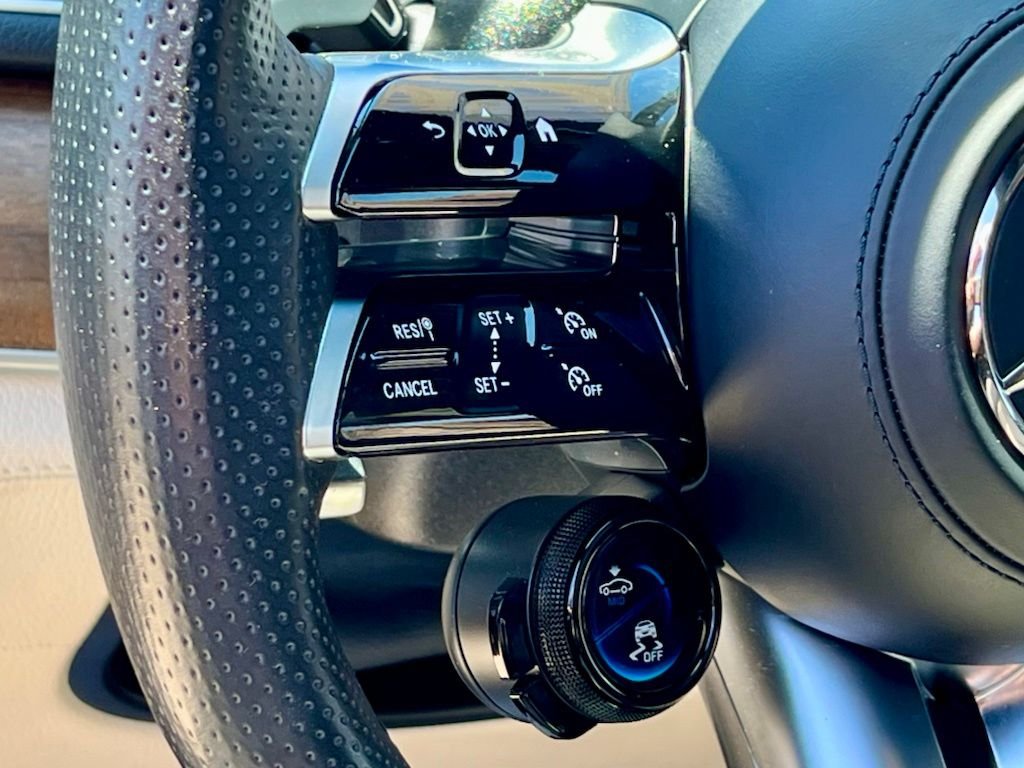 Certified Used 2024  Mercedes-Benz GLE 53 AMG® image 35