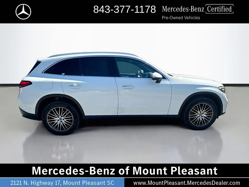 Certified Used 2025 Polar White Mercedes-Benz GLC 300 image 4