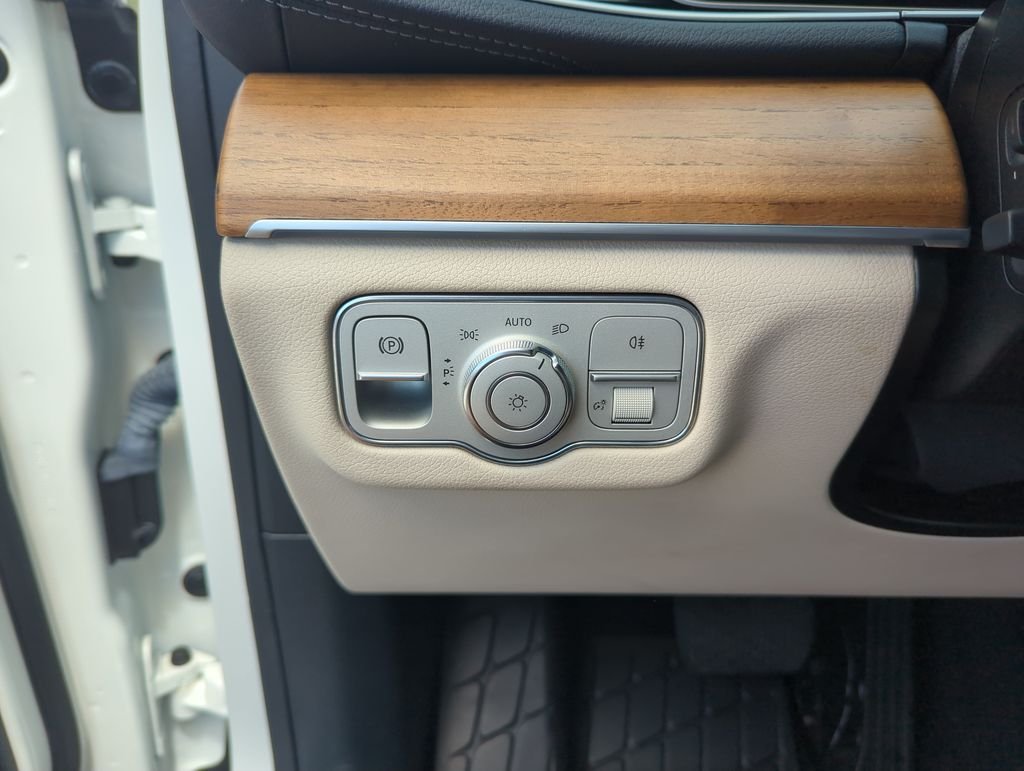 Used 2021 White Mercedes-Benz GLS 450 image 20