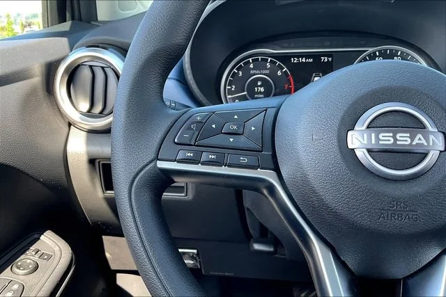 2025 Nissan Versa Sedan SV - Photo 18