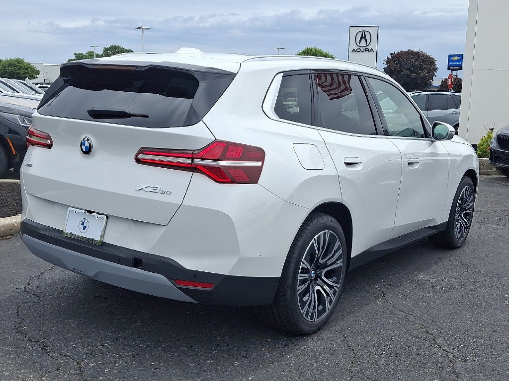 Used 2026 Alpine White BMW 30 xDrive image 4