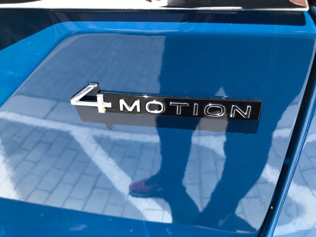 New 2026 Mountain Lake Blue Metallic Volkswagen 2.0T SEL image 10