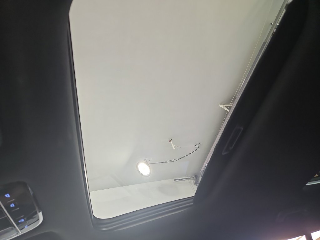 Certified Used 2025 White Hyundai Limited image 22