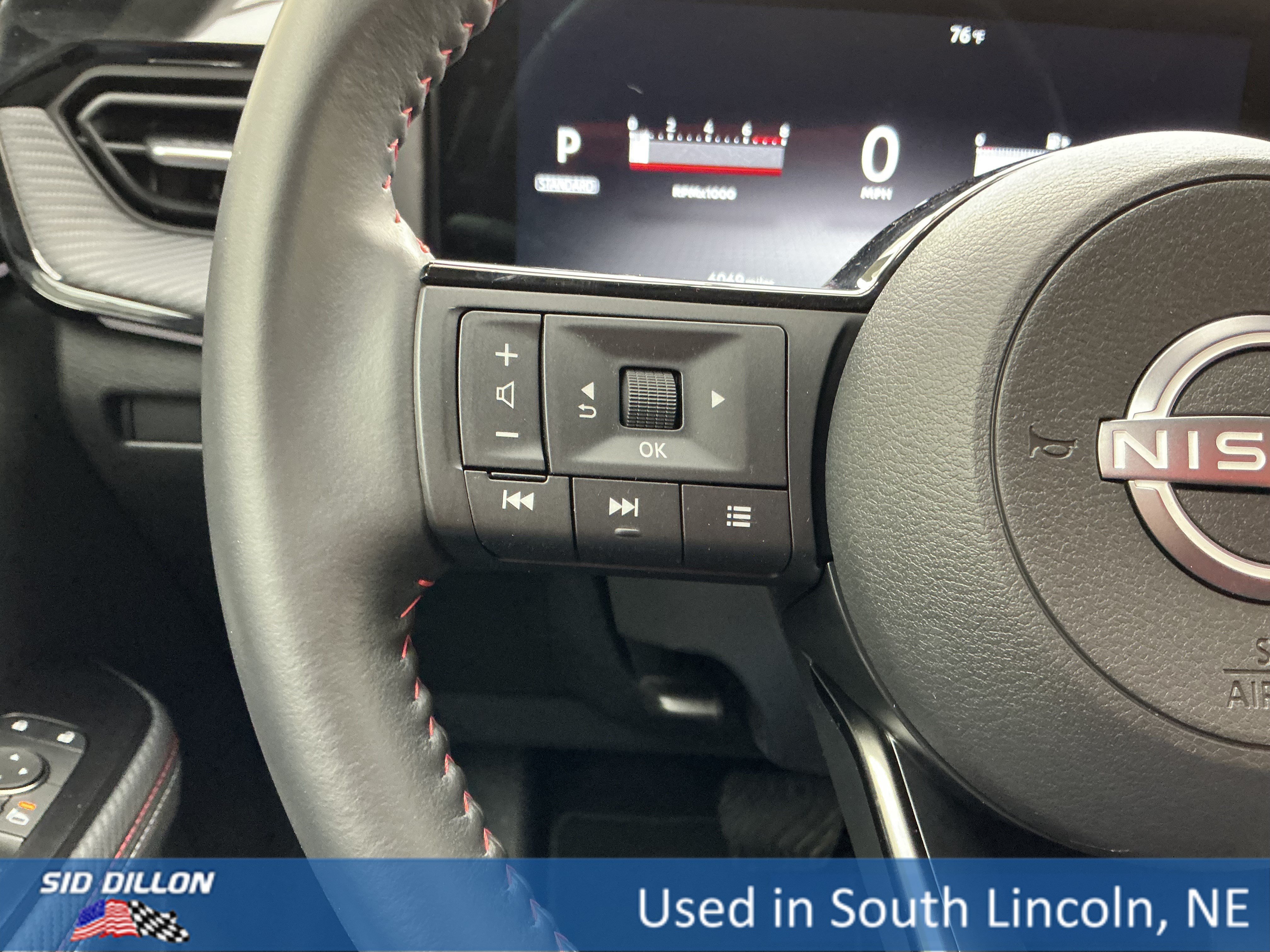 Used 2025 Super Black Nissan SR image 9