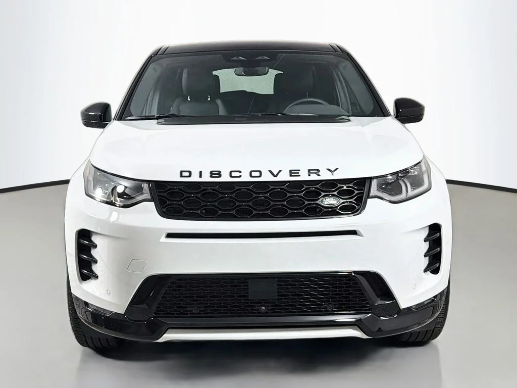 Used 2026 White Land Rover Landmark image 2