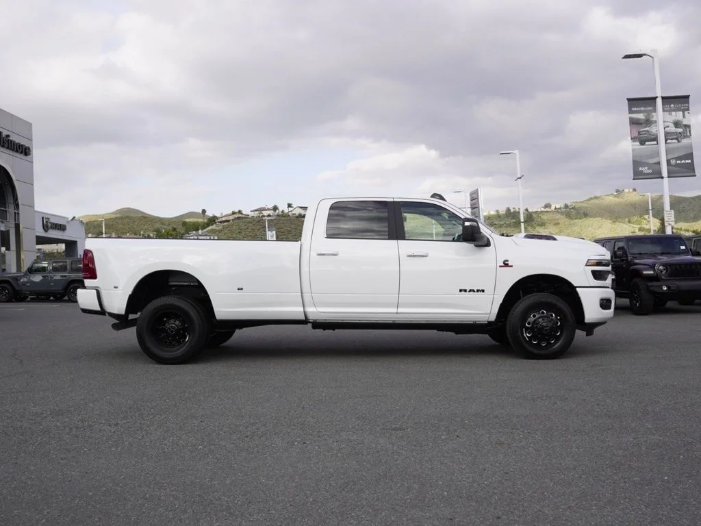 New 2026 Bright White Clear-Coat Exterior Paint RAM Laramie image 3