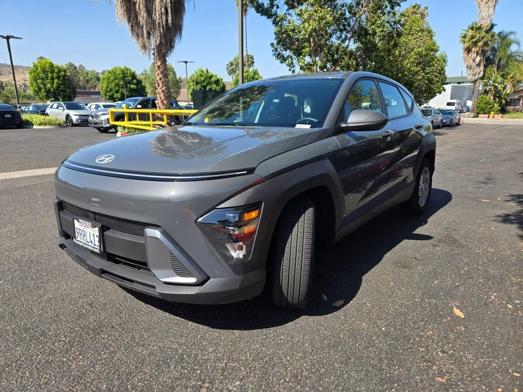 Used 2026 Gray Hyundai SE image 3