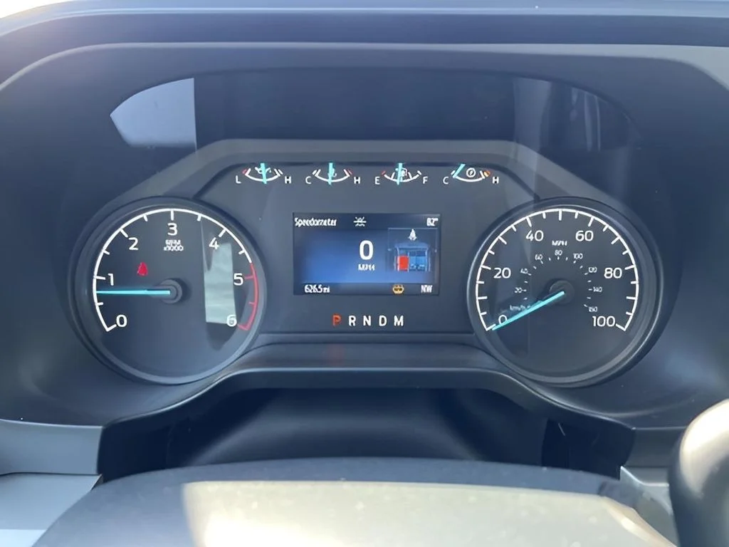 Used 2025 White Ford XL image 18