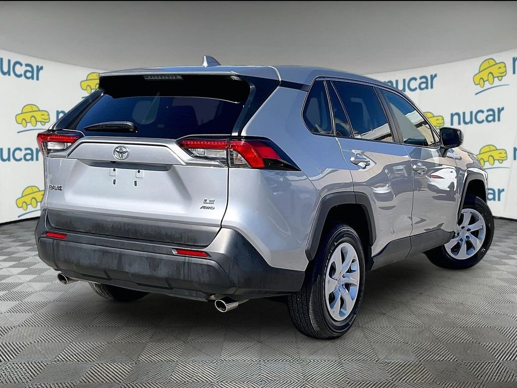 Used 2025 Silver Toyota LE image 6