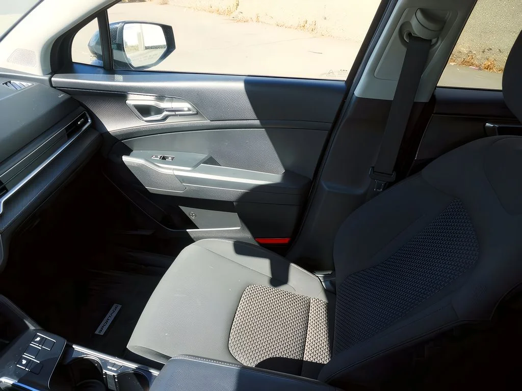 2023 Kia Sportage LX - Photo 28