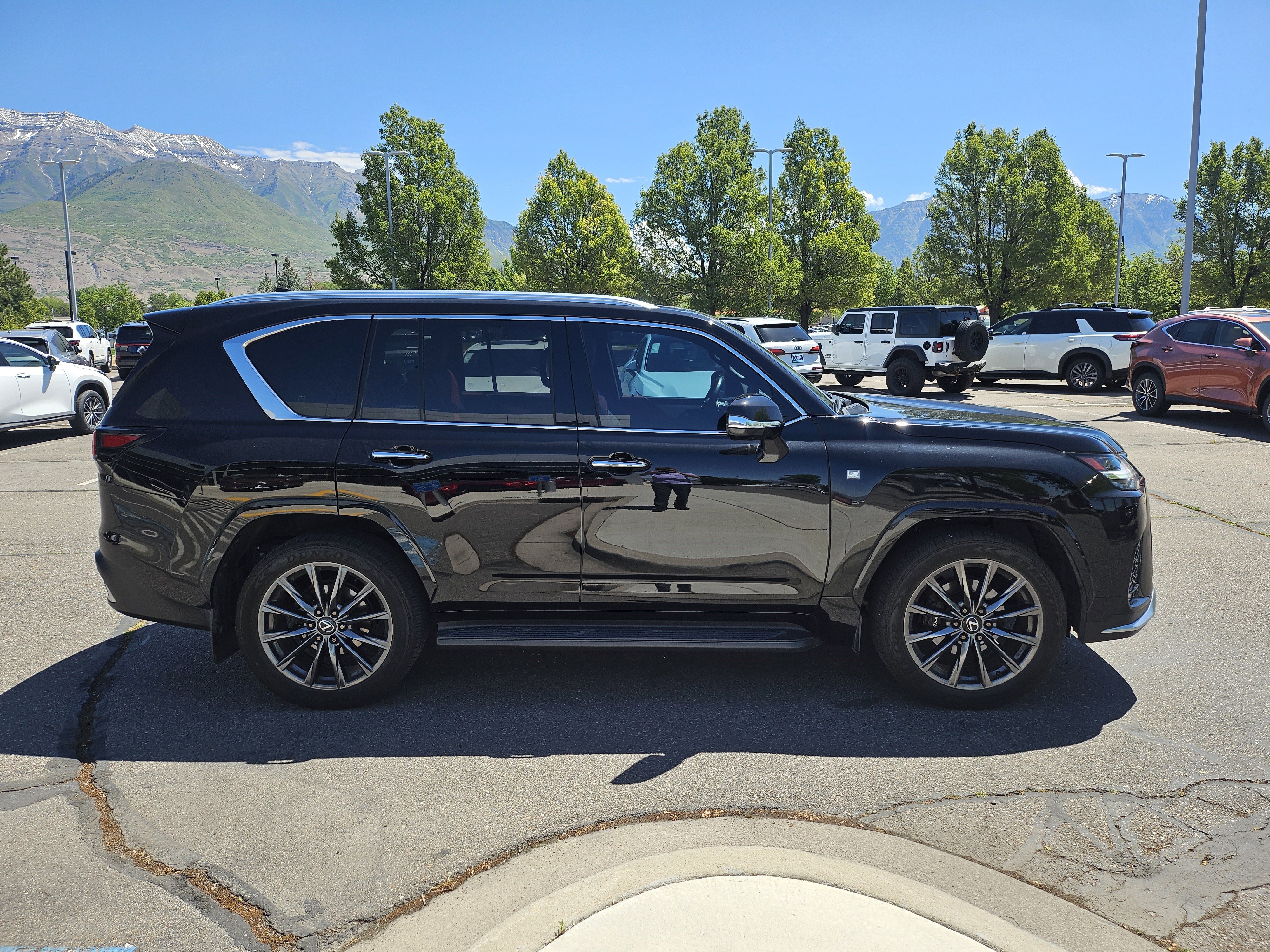 Used 2024 Black Lexus 600 F SPORT image 4
