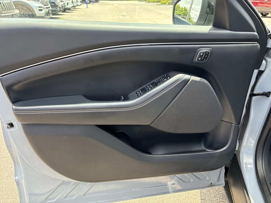 Used 2024 Gray Ford Select image 19