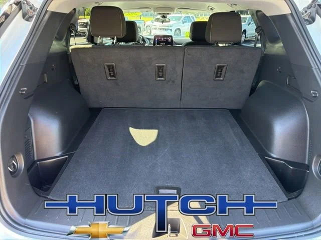 Used 2025 Summit White Chevrolet 2LT image 15