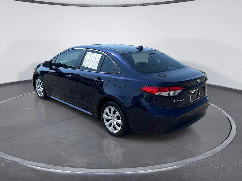 Used 2024  Toyota LE image 5